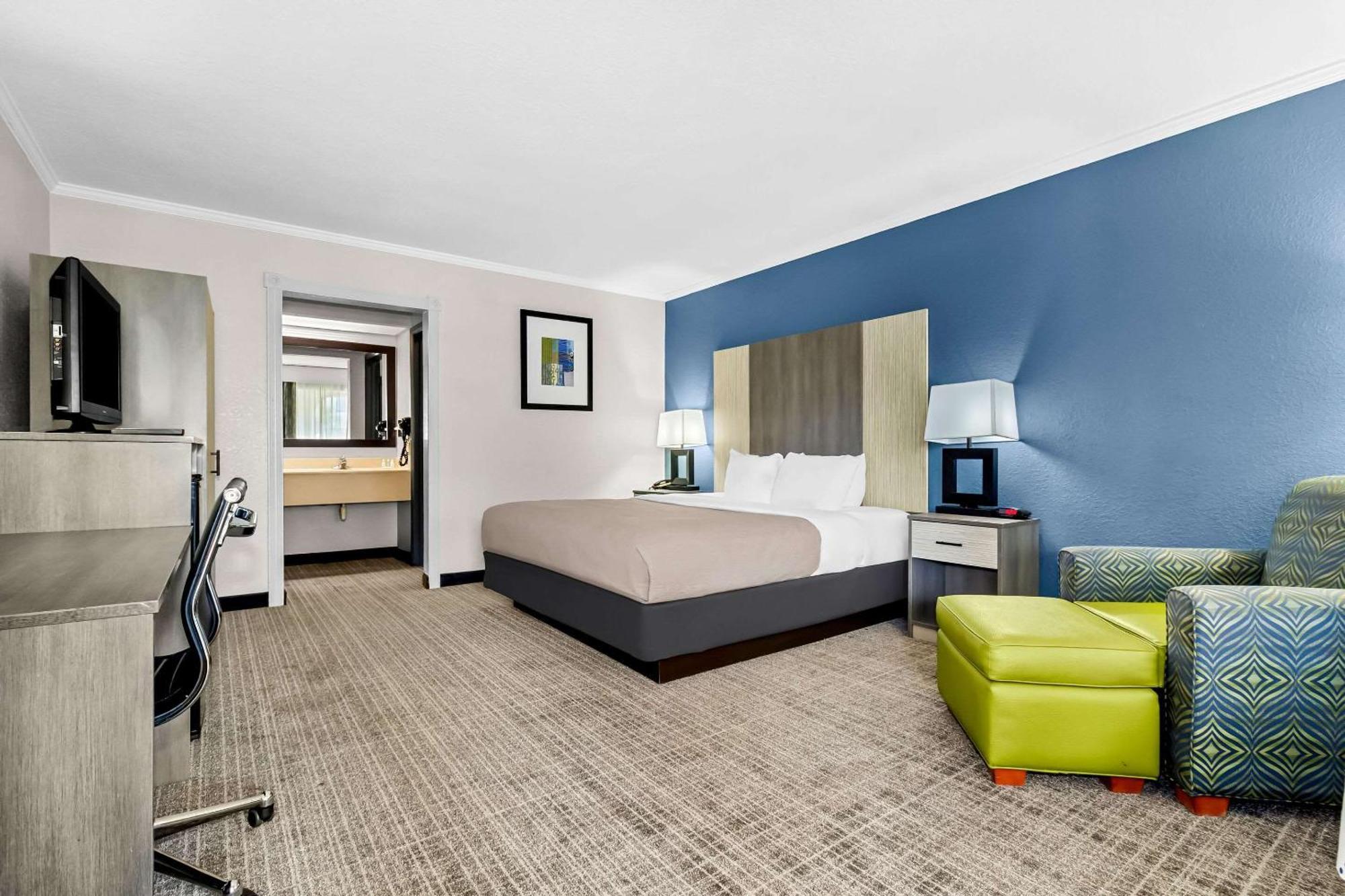 Quality Inn & Suites Florence Civic Center Exteriör bild
