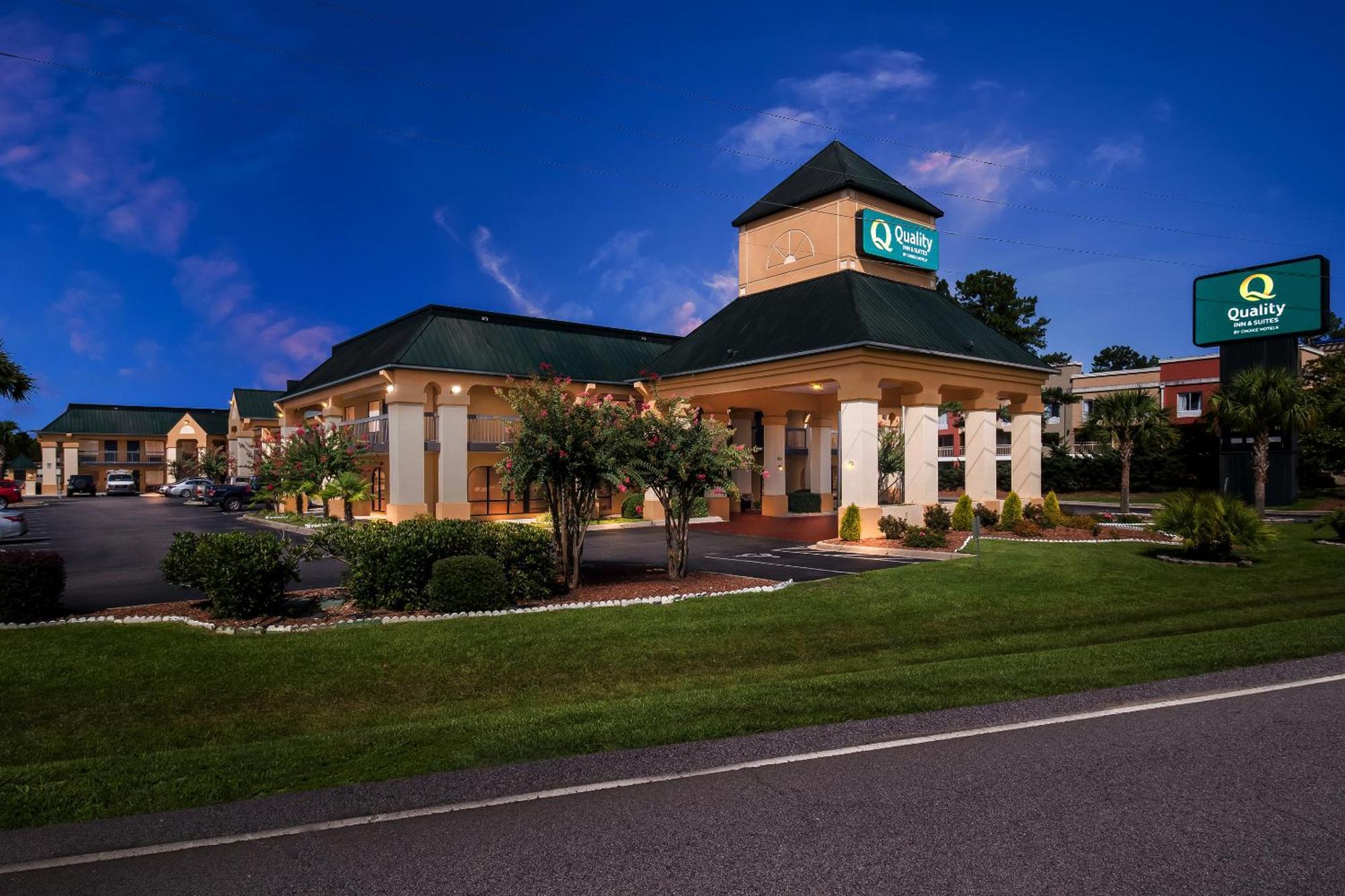 Quality Inn & Suites Florence Civic Center Exteriör bild