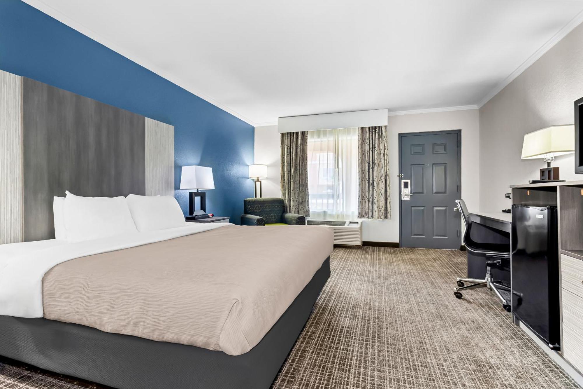 Quality Inn & Suites Florence Civic Center Exteriör bild