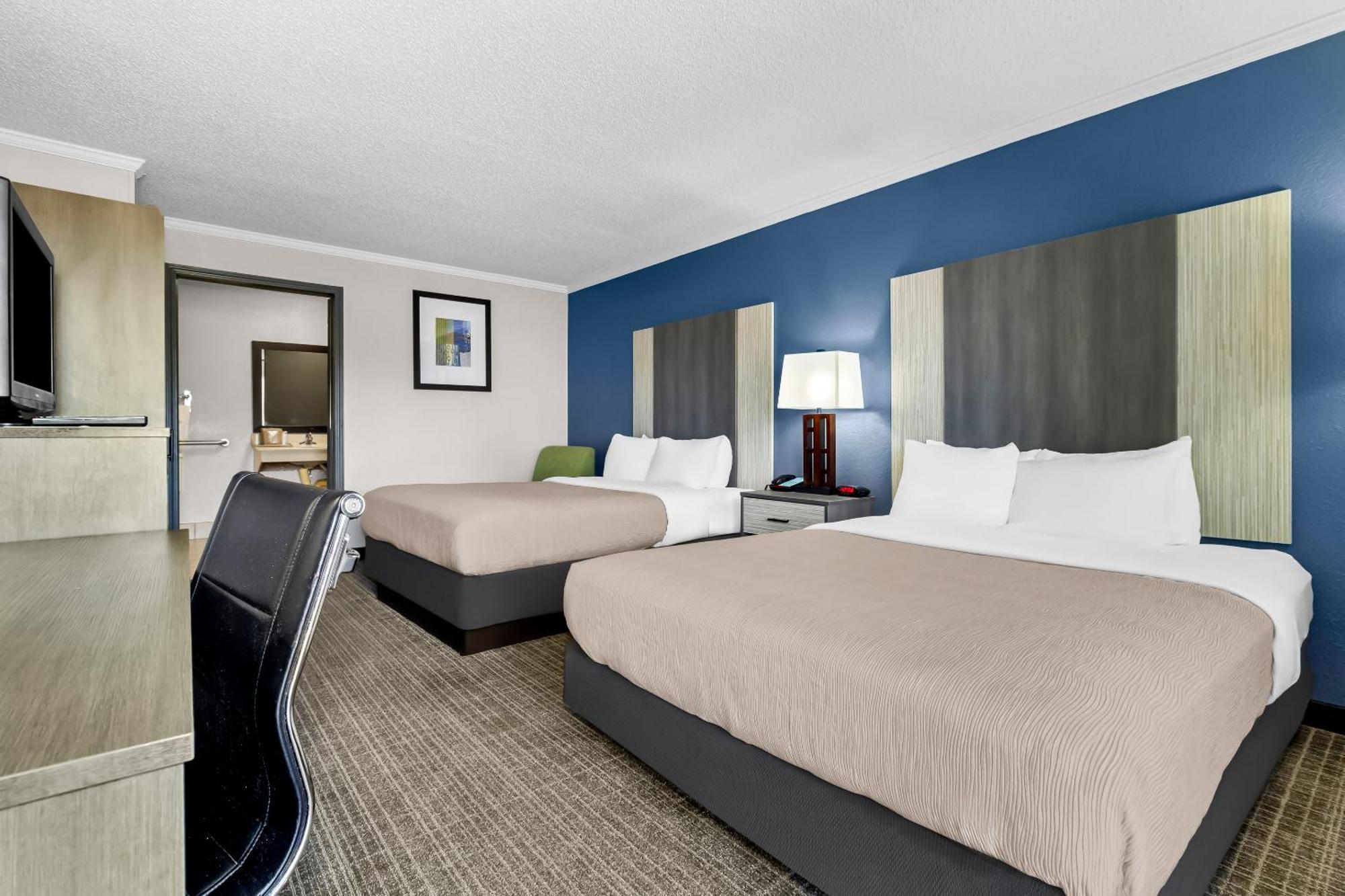 Quality Inn & Suites Florence Civic Center Exteriör bild