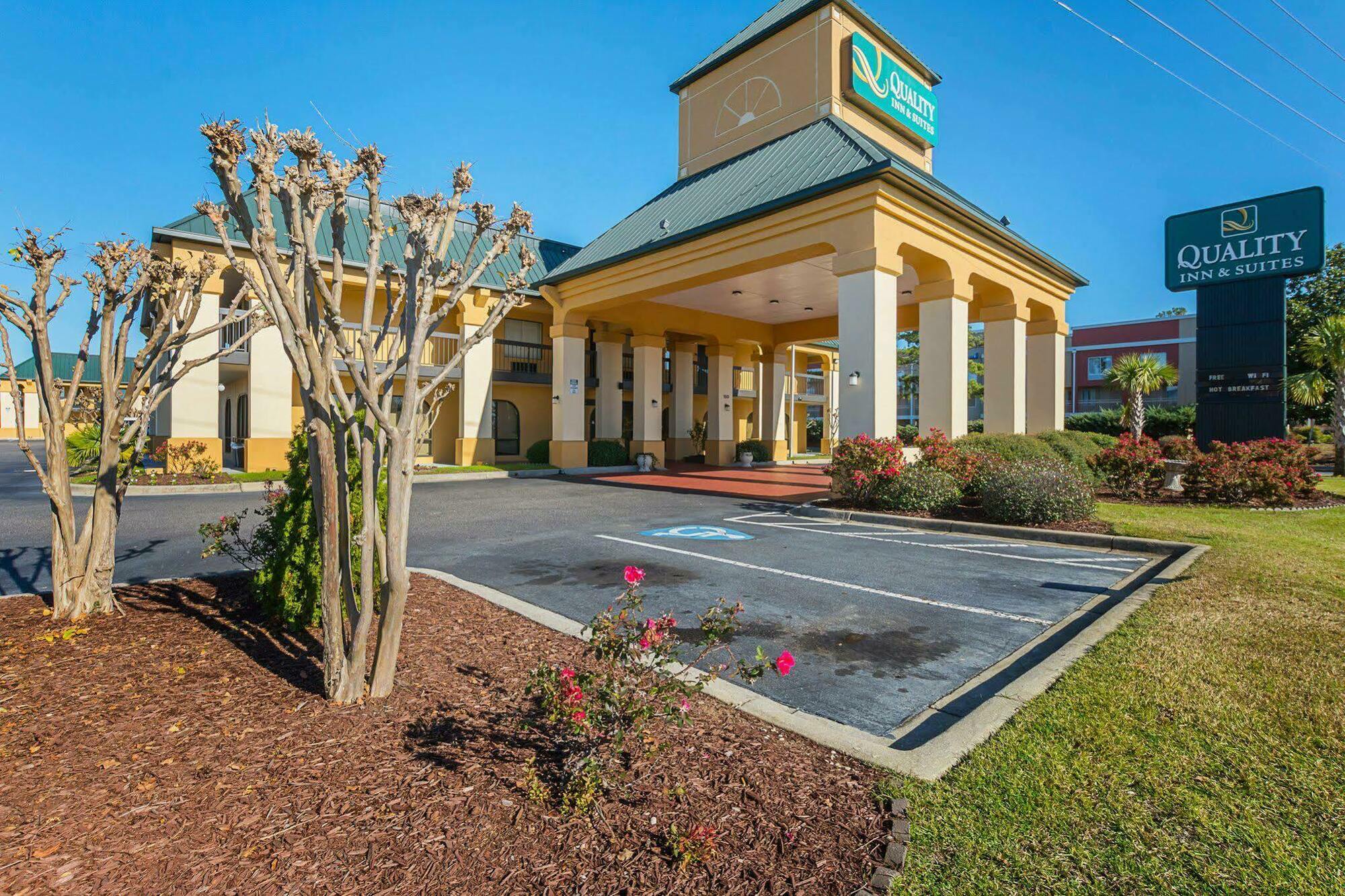 Quality Inn & Suites Florence Civic Center Exteriör bild