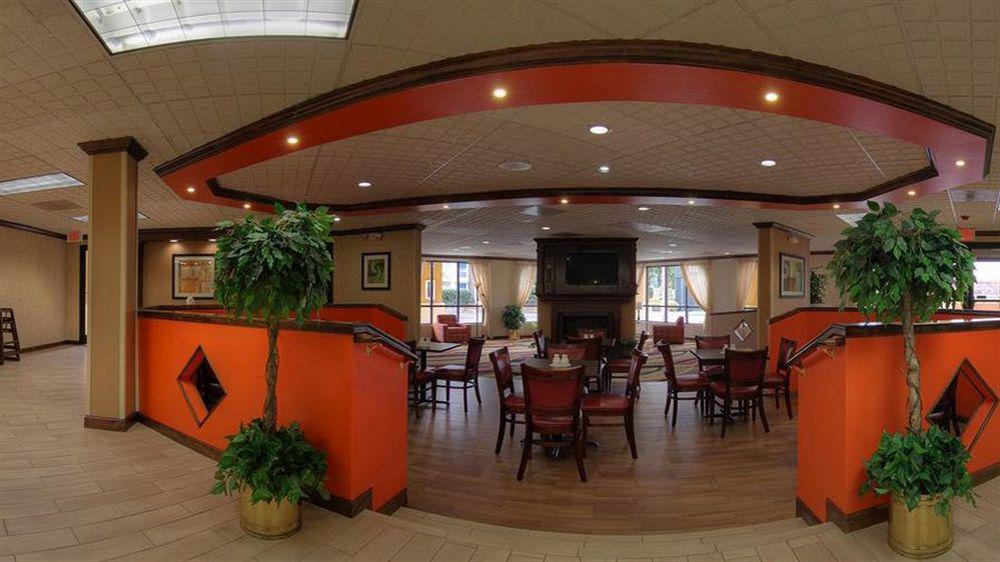 Quality Inn & Suites Florence Civic Center Exteriör bild